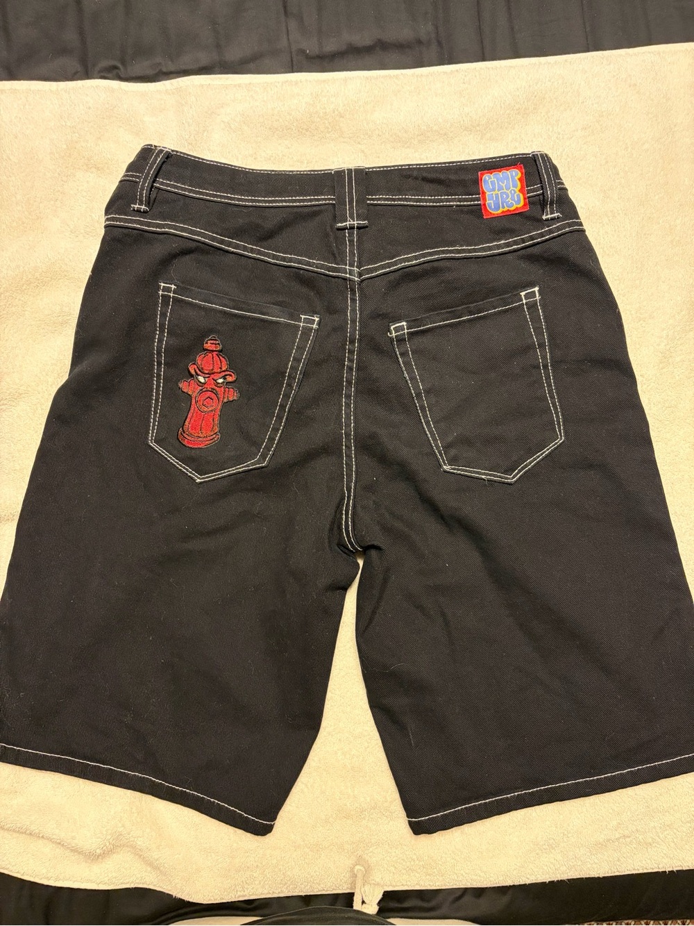 Empyre Black Jean Shorts Jorts with Red Fire Hydrant Back Pocket Like New